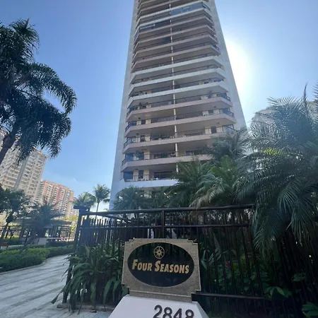 Apartamento Aconchegante Na Barra Da Tijuca Rio De Janeiro Condominio Com Servicos